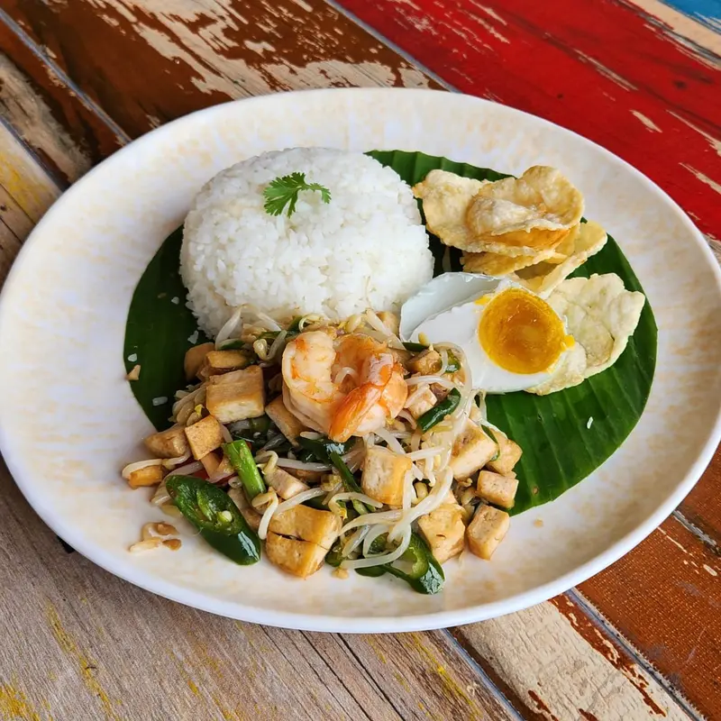 Taugeh Goreng with Tauhu & Udang